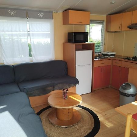 Mobil-Home Coin De Paradis En Cote D'Opale Sur Terrain Prive Et Sa Caravane Hermelinghen Екстер'єр фото