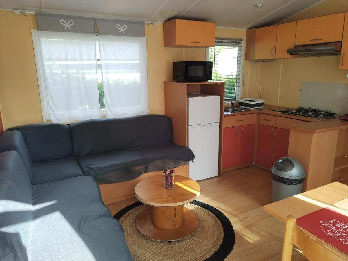 Mobil-Home Coin De Paradis En Cote D'Opale Sur Terrain Prive Et Sa Caravane Hermelinghen Екстер'єр фото