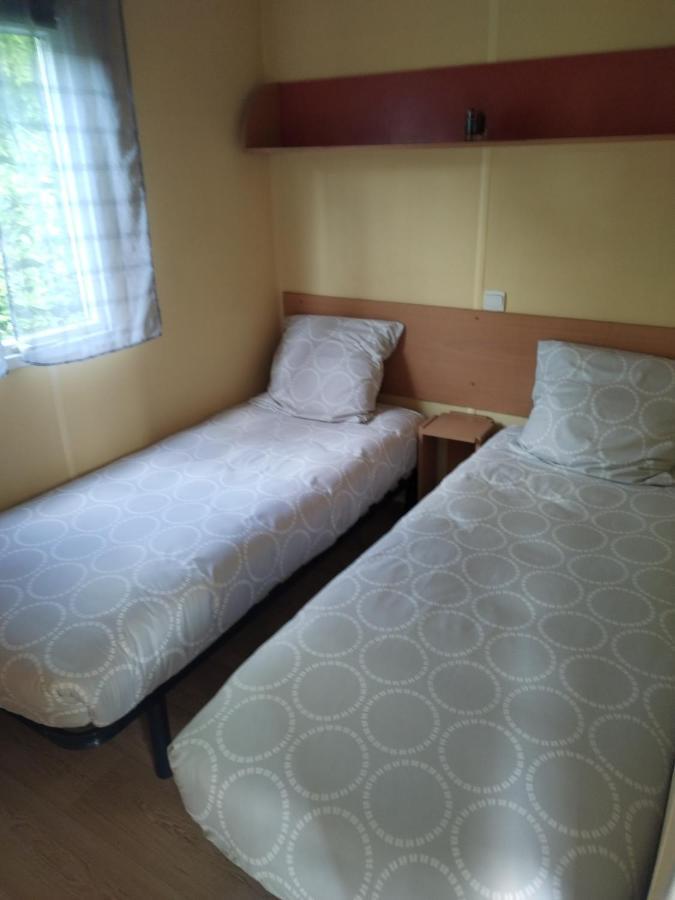 Mobil-Home Coin De Paradis En Cote D'Opale Sur Terrain Prive Et Sa Caravane Hermelinghen Екстер'єр фото